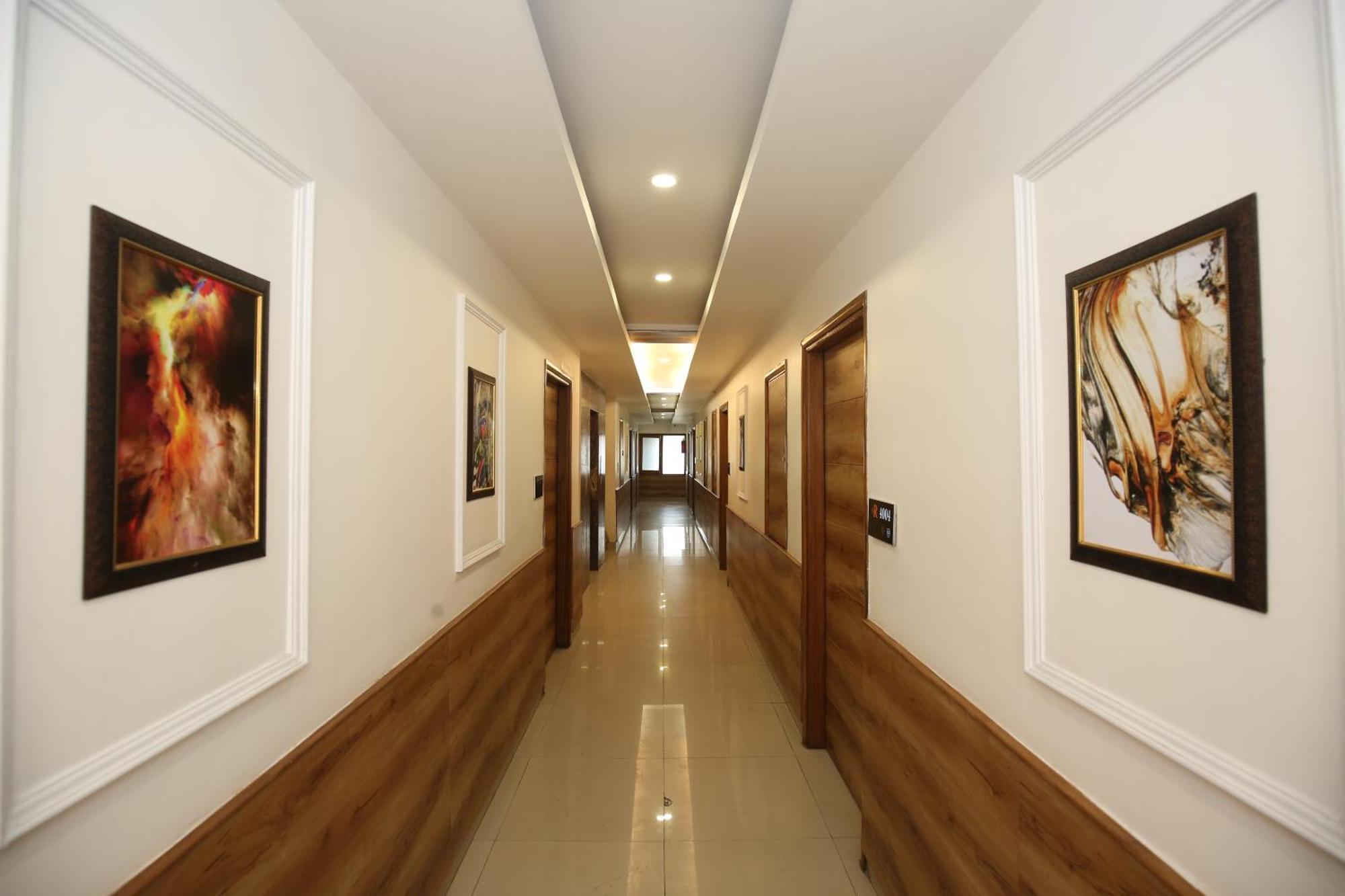 Hotel R V Regency Amritsar Exterior foto