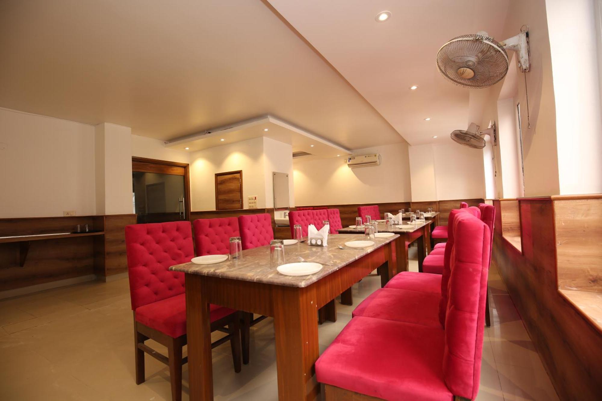 Hotel R V Regency Amritsar Exterior foto